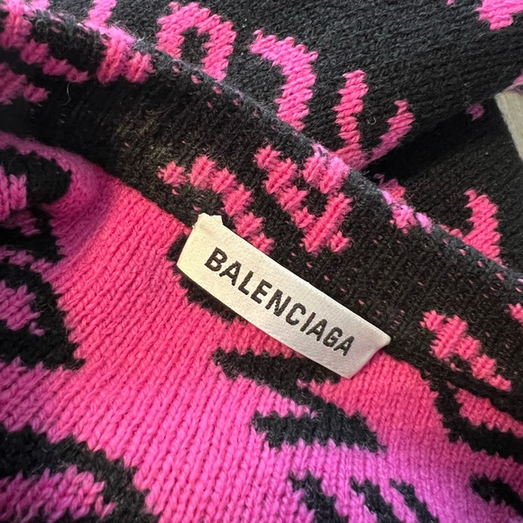 Authentic Balenciaga x World Food Programme Size Medium - Picture 6 of 12